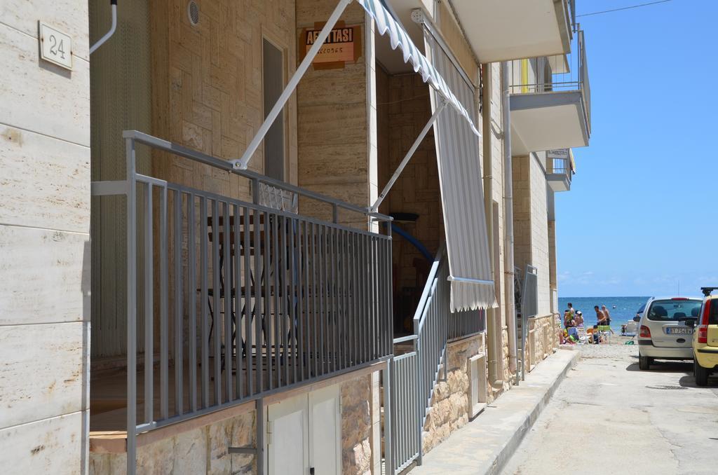 Blue Sea Apartment Torre Canne Luaran gambar